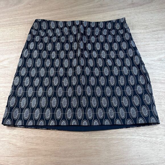 Ann Taylor LOFT Skirt Black Embroidered Lined Mini Size 6 Fall Tights Boots - Picture 2 of 3